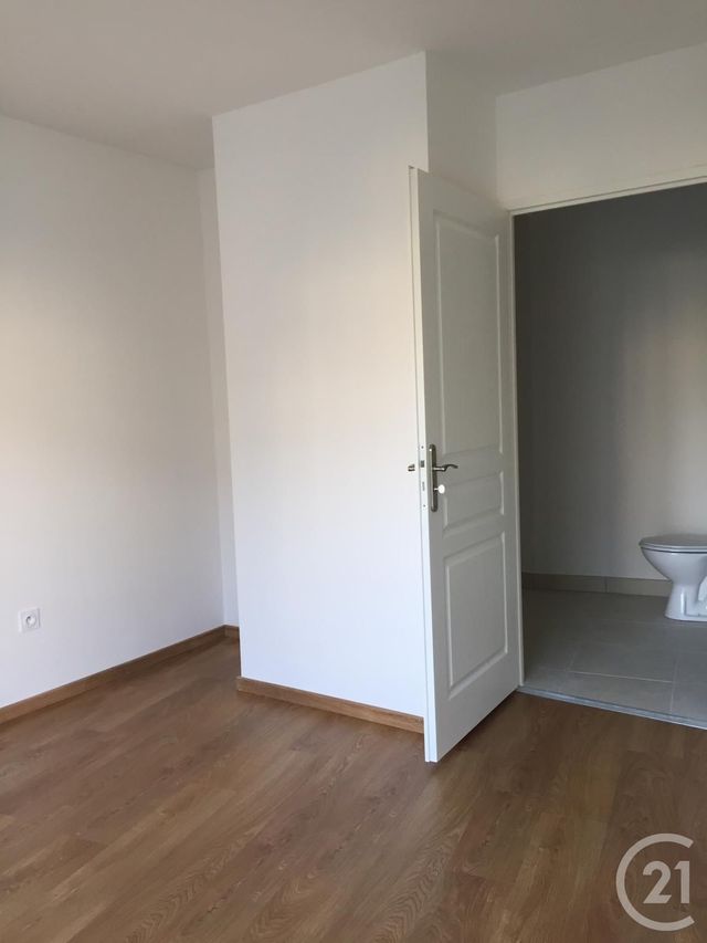 Appartement F4 &agrave; vendre - 4 pi&egrave;ces - 79,48 m2 - Fontainebleau - 77 - ILE-DE-FRANCE