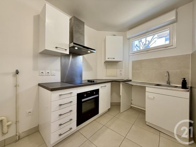 Appartement F4 &agrave; vendre - 4 pi&egrave;ces - 79,48 m2 - Fontainebleau - 77 - ILE-DE-FRANCE