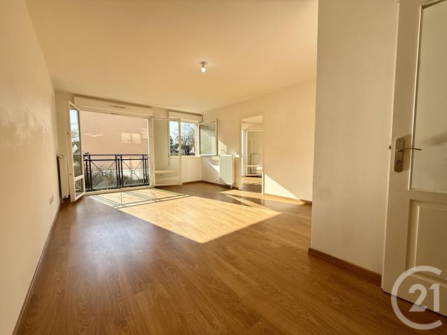 Appartement F4 &agrave; vendre - 4 pi&egrave;ces - 79,48 m2 - Fontainebleau - 77 - ILE-DE-FRANCE