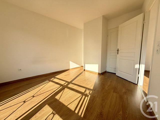 Appartement F4 &agrave; vendre - 4 pi&egrave;ces - 79,48 m2 - Fontainebleau - 77 - ILE-DE-FRANCE