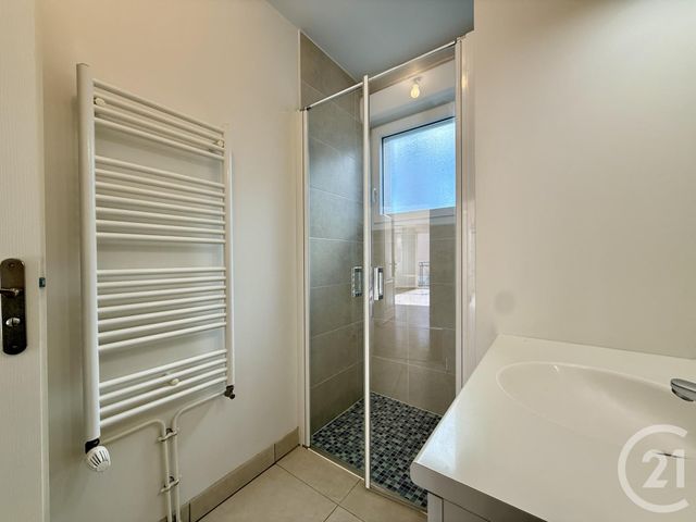 Appartement F4 &agrave; vendre - 4 pi&egrave;ces - 79,48 m2 - Fontainebleau - 77 - ILE-DE-FRANCE