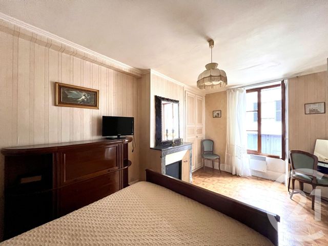 Appartement à vendre - 3 pièces - 55,68 m2 - Fontainebleau - 77 - ILE-DE-FRANCE