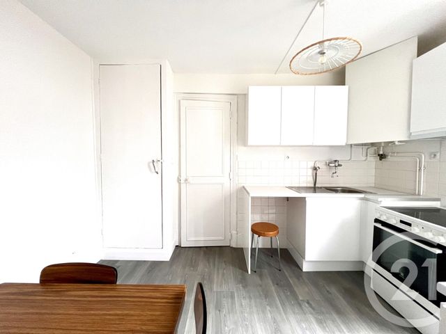 Appartement à vendre - 3 pièces - 55,68 m2 - Fontainebleau - 77 - ILE-DE-FRANCE