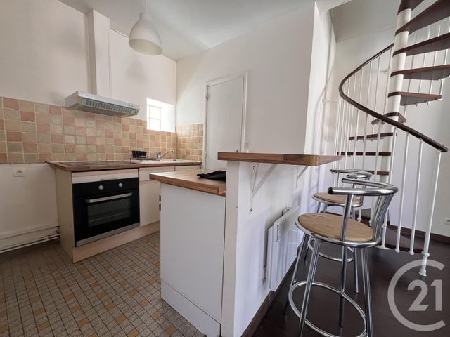 Appartement à vendre - 2 pièces - 42,15 m2 - Fontainebleau - 77 - ILE-DE-FRANCE