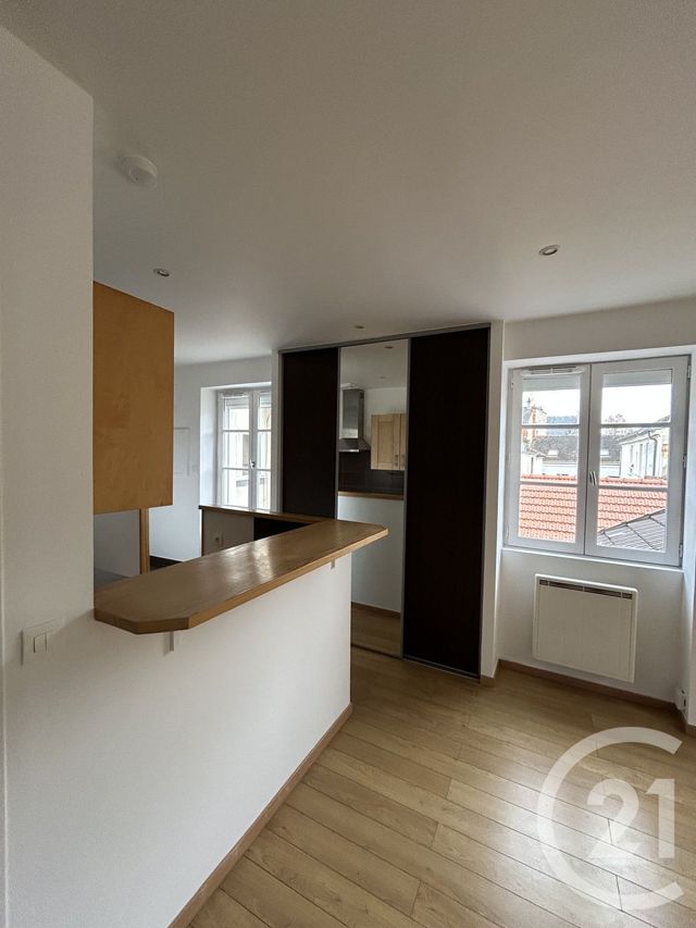 Appartement Studio à louer - 1 pièce - 27,57 m2 - Fontainebleau - 77 - ILE-DE-FRANCE