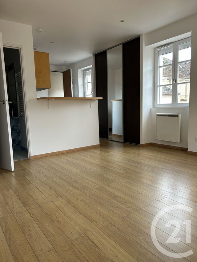 Appartement Studio à louer - 1 pièce - 27,57 m2 - Fontainebleau - 77 - ILE-DE-FRANCE