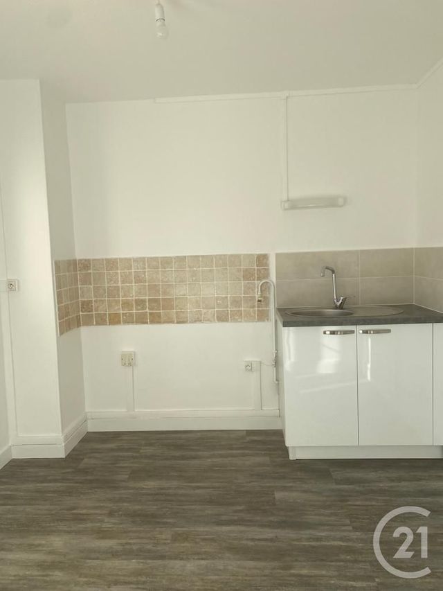 Appartement &agrave; vendre - 2 pi&egrave;ces - 41,74 m2 - Fontainebleau - 77 - ILE-DE-FRANCE