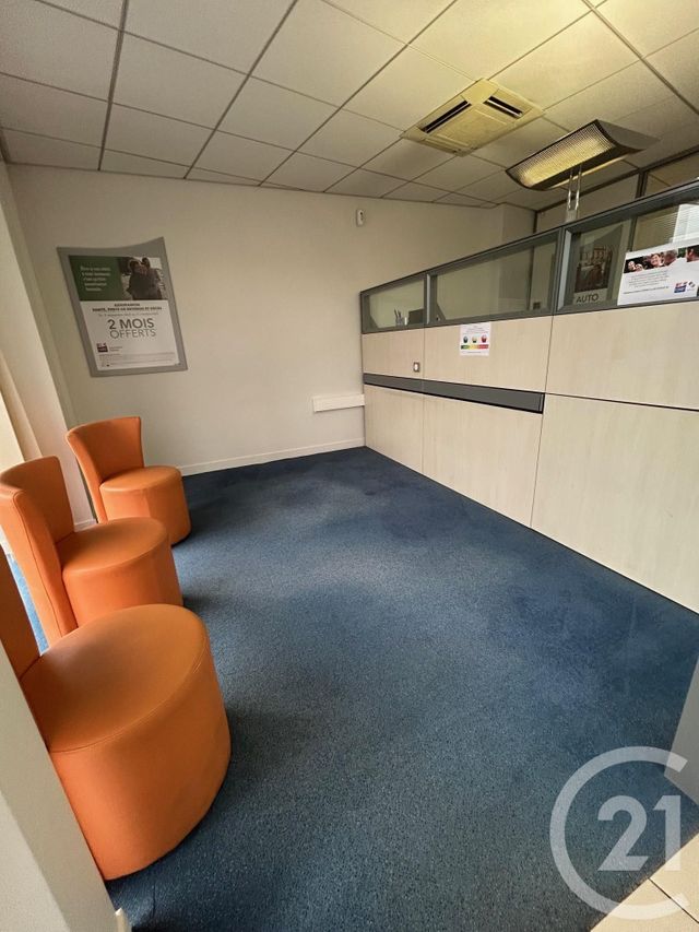 Local commercial à louer - 177.22 m2 - 77 - Seine-et-Marne