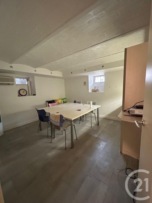 Local commercial à louer - 177.22 m2 - 77 - Seine-et-Marne