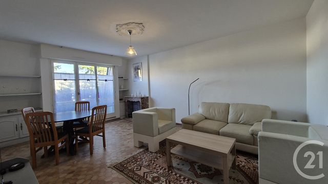 Appartement T3 à louer - 3 pièces - 60,86 m2 - Avon - 77 - ILE-DE-FRANCE