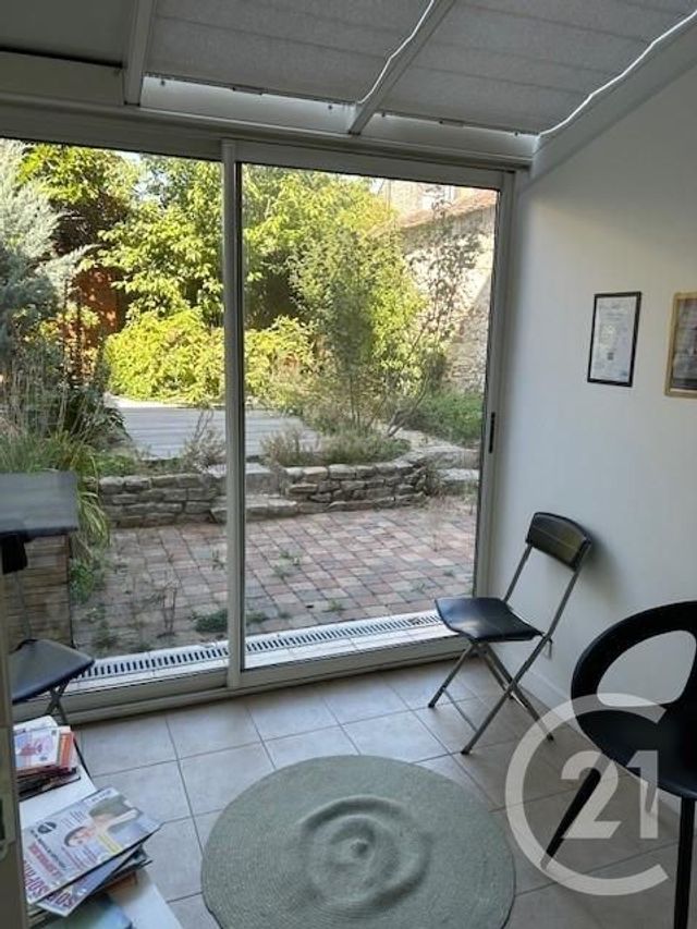 Local commercial à louer - 25.0 m2 - 77 - Seine-et-Marne