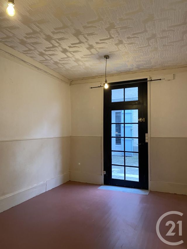 Appartement à louer - 2 pièces - 56,05 m2 - Fontainebleau - 77 - ILE-DE-FRANCE