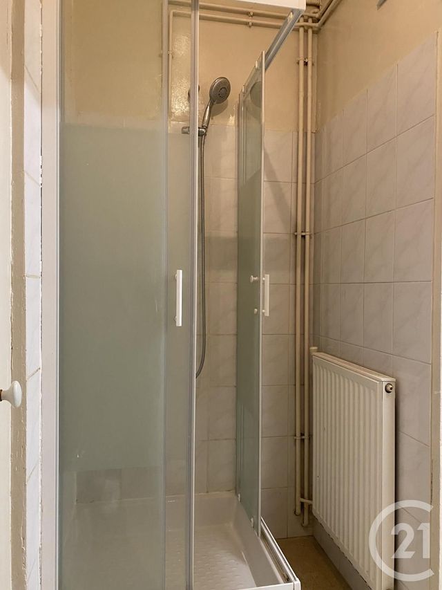 Appartement à louer - 2 pièces - 56,05 m2 - Fontainebleau - 77 - ILE-DE-FRANCE