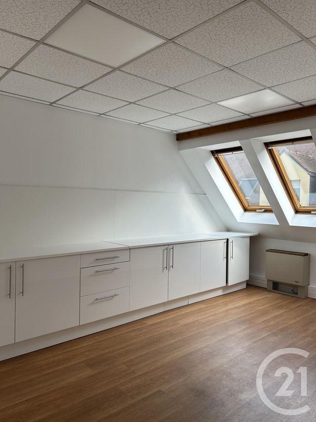 Bureaux à louer - 63.1 m2 - 77 - Seine-et-Marne