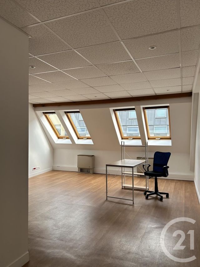 Bureaux à louer - 63.1 m2 - 77 - Seine-et-Marne