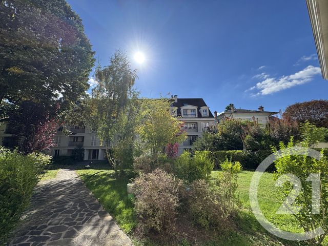 Appartement Studio &agrave; vendre - 1 pi&egrave;ce - 20,55 m2 - Fontainebleau - 77 - ILE-DE-FRANCE