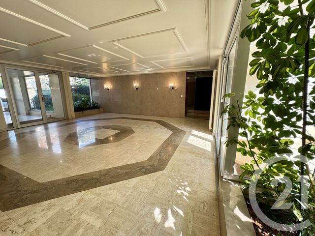 Appartement Studio &agrave; vendre - 1 pi&egrave;ce - 20,55 m2 - Fontainebleau - 77 - ILE-DE-FRANCE