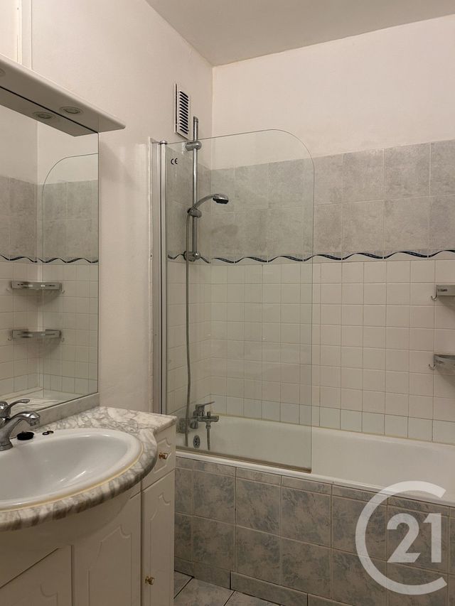 Appartement à louer - 3 pièces - 60,19 m2 - Avon - 77 - ILE-DE-FRANCE