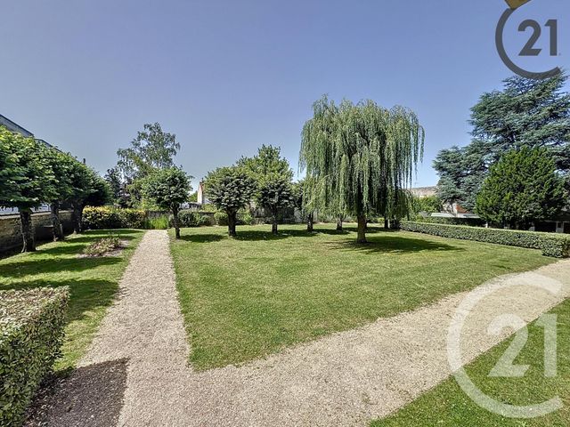 Appartement à vendre - 5 pièces - 74,79 m2 - Fontainebleau - 77 - ILE-DE-FRANCE