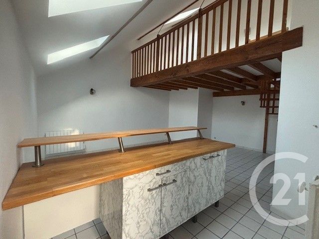 Appartement &agrave; louer - 2 pi&egrave;ces - 46,22 m2 - Samois Sur Seine - 77 - ILE-DE-FRANCE