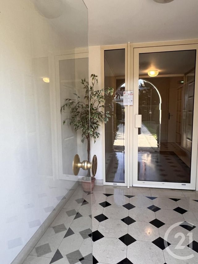 Appartement &agrave; vendre - 2 pi&egrave;ces - 34,58 m2 - Fontainebleau - 77 - ILE-DE-FRANCE
