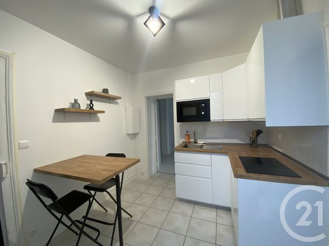 Appartement Studio à louer - 1 pièce - 28,10 m2 - Melun - 77 - ILE-DE-FRANCE