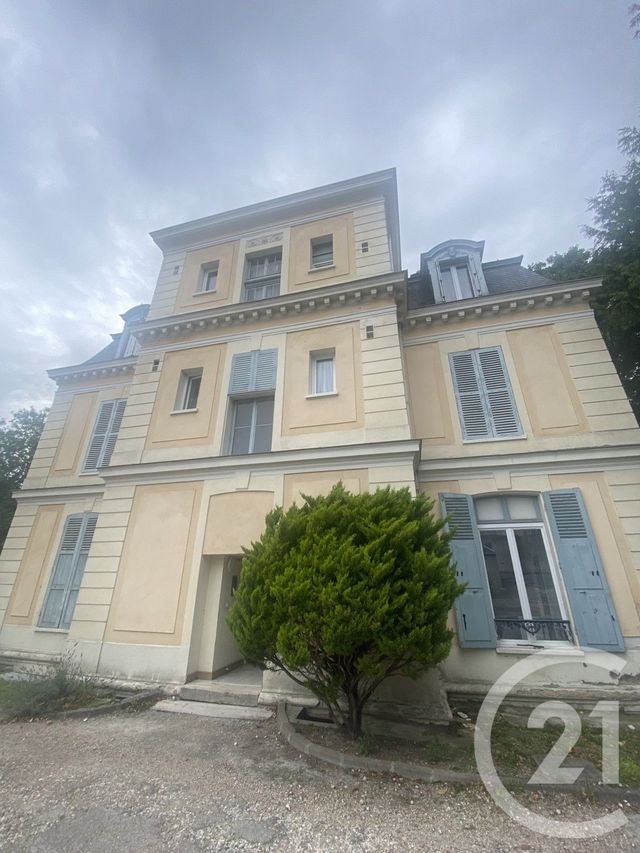 Appartement Studio à louer - 1 pièce - 28,10 m2 - Melun - 77 - ILE-DE-FRANCE