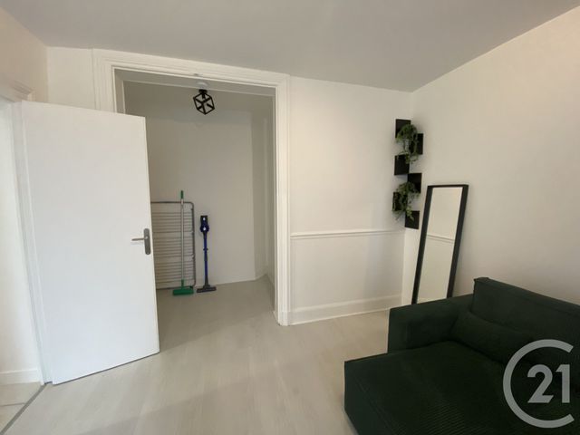 Appartement Studio à louer - 1 pièce - 28,10 m2 - Melun - 77 - ILE-DE-FRANCE