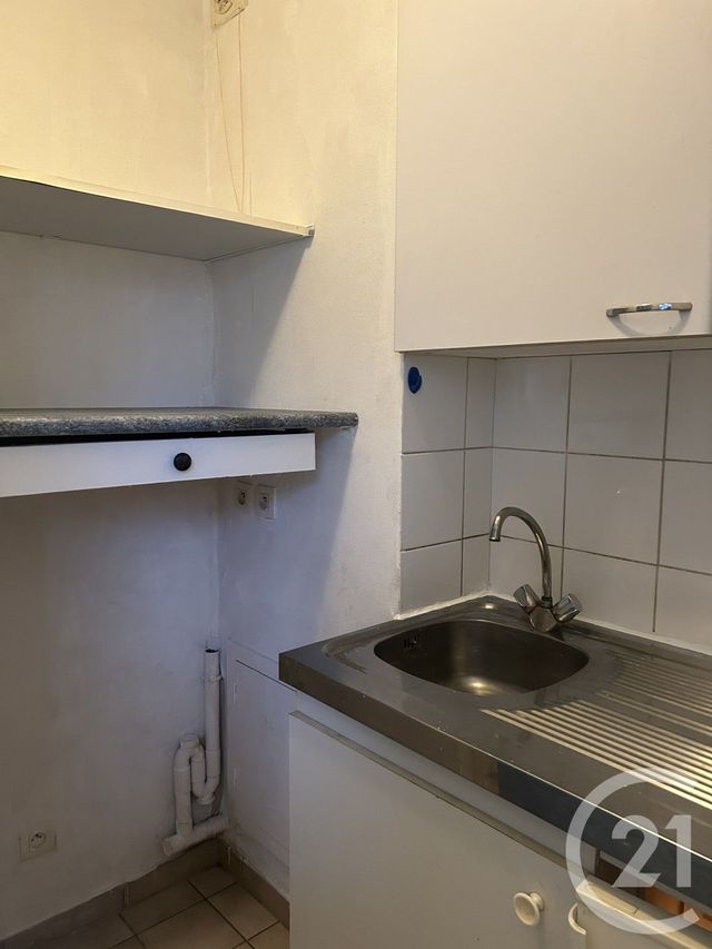 Appartement Studio &agrave; louer - 1 pi&egrave;ce - 27,65 m2 - Avon - 77 - ILE-DE-FRANCE
