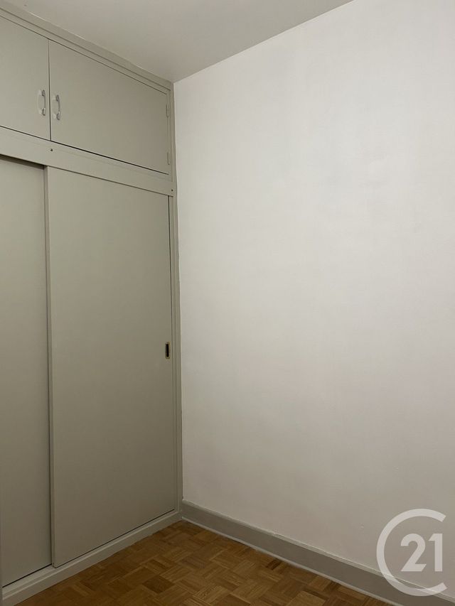 Appartement &agrave; louer - 3 pi&egrave;ces - 78,03 m2 - Fontainebleau - 77 - ILE-DE-FRANCE