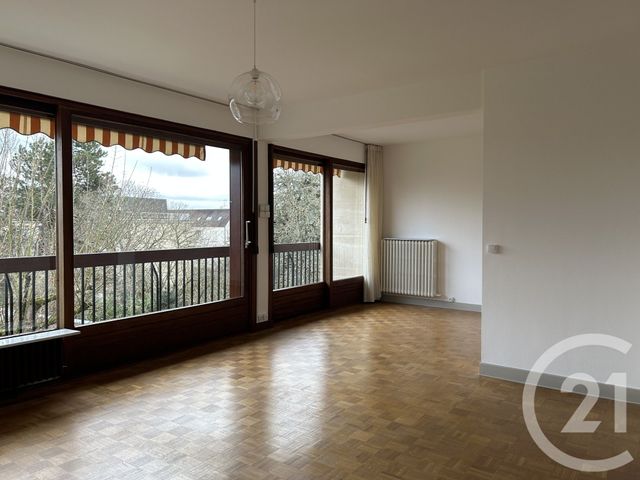 Appartement &agrave; louer - 3 pi&egrave;ces - 78,03 m2 - Fontainebleau - 77 - ILE-DE-FRANCE