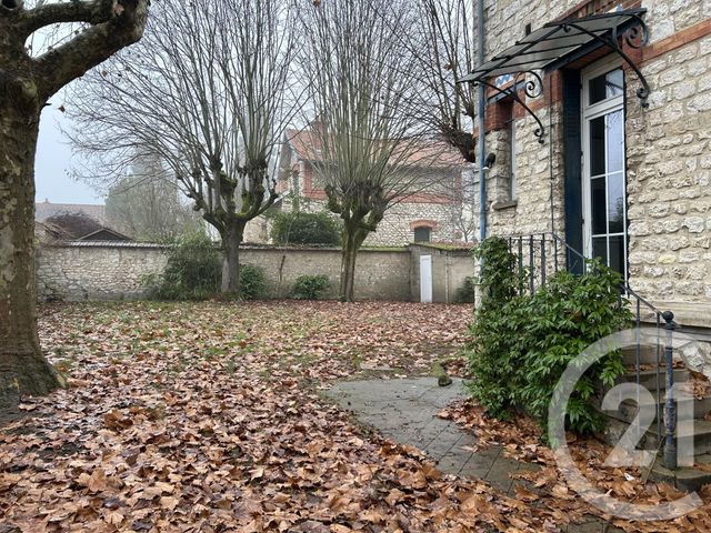 Maison &agrave; louer - 9 pi&egrave;ces - 163,70 m2 - Fontainebleau - 77 - ILE-DE-FRANCE