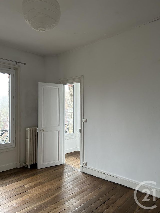 Maison &agrave; louer - 9 pi&egrave;ces - 163,70 m2 - Fontainebleau - 77 - ILE-DE-FRANCE