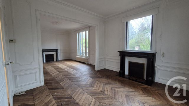 Maison &agrave; louer - 9 pi&egrave;ces - 163,70 m2 - Fontainebleau - 77 - ILE-DE-FRANCE