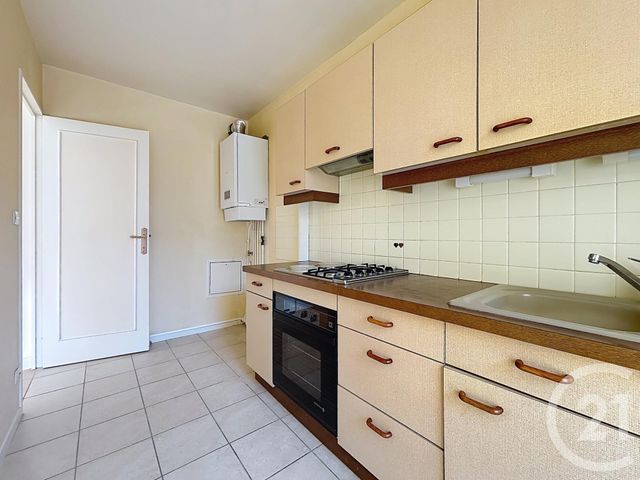 Appartement T3 &agrave; louer - 3 pi&egrave;ces - 63,53 m2 - Avon - 77 - ILE-DE-FRANCE