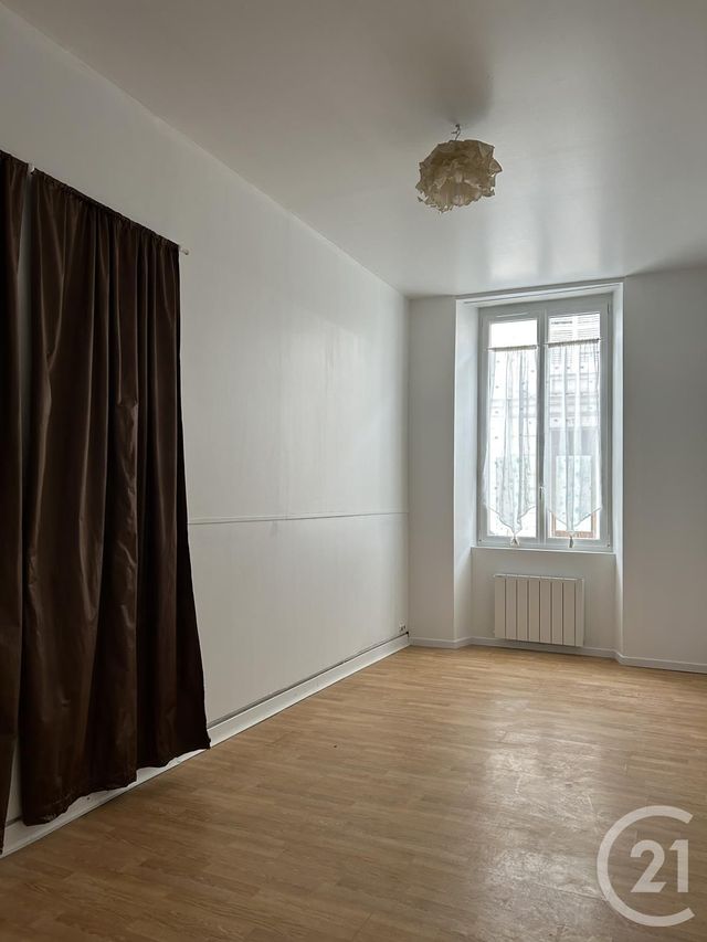 Appartement Studio &agrave; louer - 1 pi&egrave;ce - 28,36 m2 - Fontainebleau - 77 - ILE-DE-FRANCE