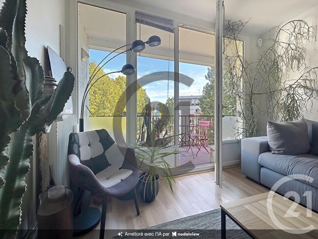 Appartement &agrave; vendre - 4 pi&egrave;ces - 76,97 m2 - Fontainebleau - 77 - ILE-DE-FRANCE