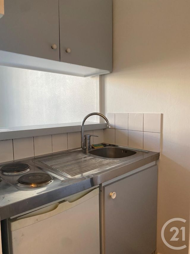 Appartement Studio &agrave; louer - 1 pi&egrave;ce - 19,35 m2 - Fontainebleau - 77 - ILE-DE-FRANCE