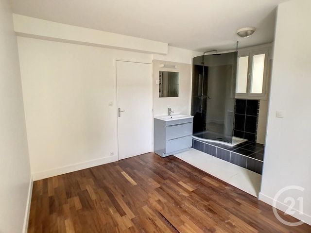 Appartement &agrave; vendre - 2 pi&egrave;ces - 55,27 m2 - Fontainebleau - 77 - ILE-DE-FRANCE