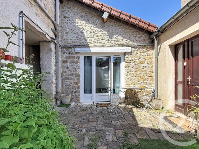 Appartement 2 pièces &agrave; vendre - 2 pi&egrave;ces - 17,02 m2 - Fontainebleau - 77 - ILE-DE-FRANCE