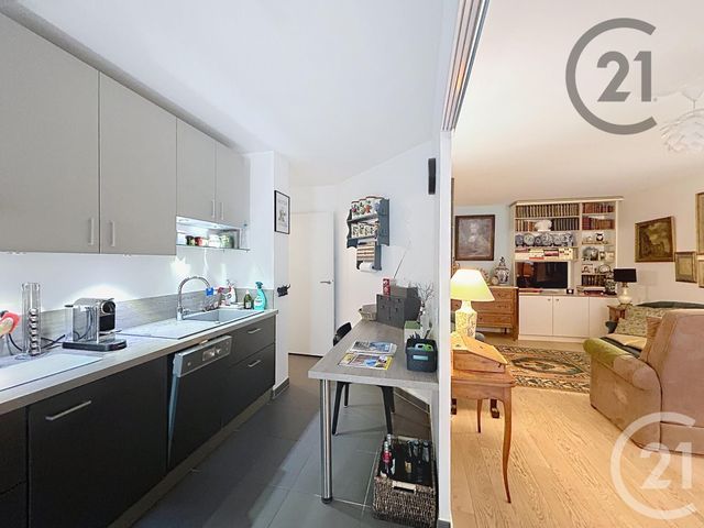 Appartement &agrave; vendre - 3 pi&egrave;ces - 81,09 m2 - Fontainebleau - 77 - ILE-DE-FRANCE
