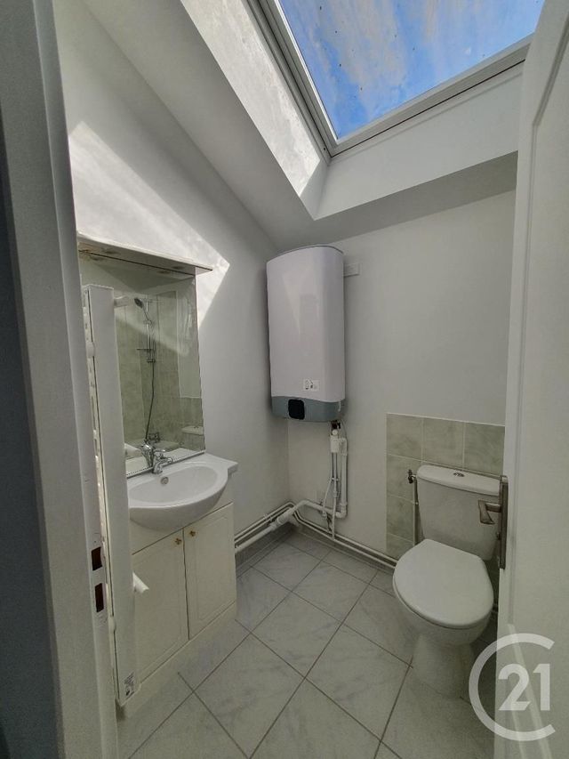 Appartement &agrave; louer - 2 pi&egrave;ces - 40,23 m2 - Avon - 77 - ILE-DE-FRANCE