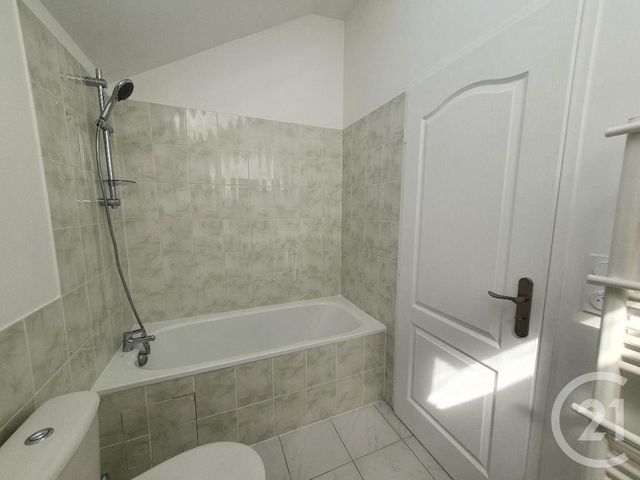 Appartement &agrave; louer - 2 pi&egrave;ces - 40,23 m2 - Avon - 77 - ILE-DE-FRANCE