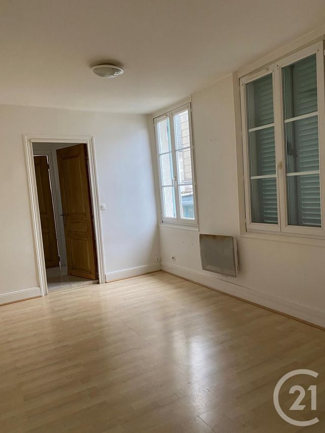 Appartement &agrave; vendre - 2 pi&egrave;ces - 27,93 m2 - Fontainebleau - 77 - ILE-DE-FRANCE