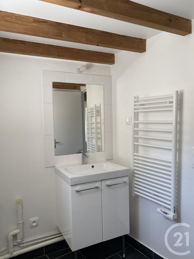 Appartement F2 &agrave; louer - 2 pi&egrave;ces - 21,83 m2 - Fontainebleau - 77 - ILE-DE-FRANCE