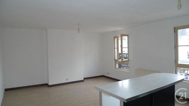 Appartement &agrave; louer - 2 pi&egrave;ces - 42,88 m2 - Fontainebleau - 77 - ILE-DE-FRANCE