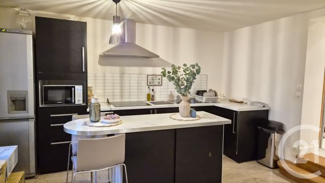 Appartement &agrave; louer - 2 pi&egrave;ces - 42,88 m2 - Fontainebleau - 77 - ILE-DE-FRANCE
