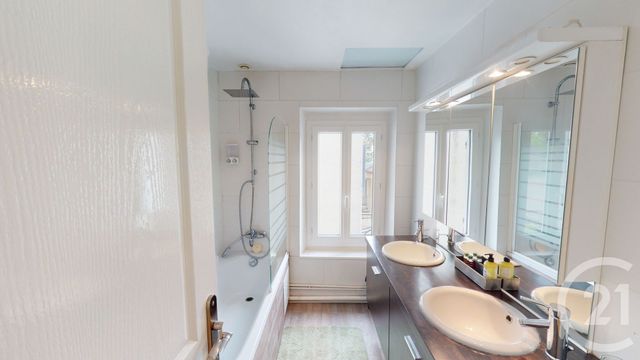 Maison &agrave; louer - 3 pi&egrave;ces - 68,41 m2 - Fontainebleau - 77 - ILE-DE-FRANCE