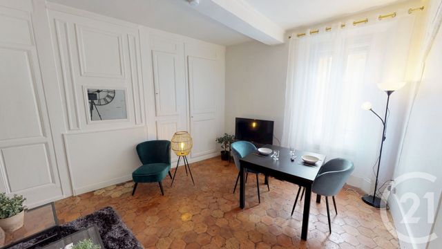 Appartement F2 &agrave; louer - 2 pi&egrave;ces - 51,17 m2 - Fontainebleau - 77 - ILE-DE-FRANCE