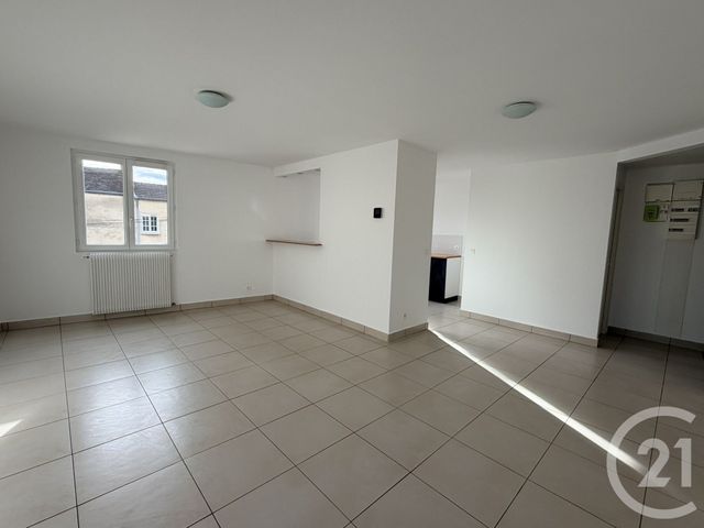 Appartement F2 &agrave; louer - 2 pi&egrave;ces - 56,64 m2 - Fontainebleau - 77 - ILE-DE-FRANCE